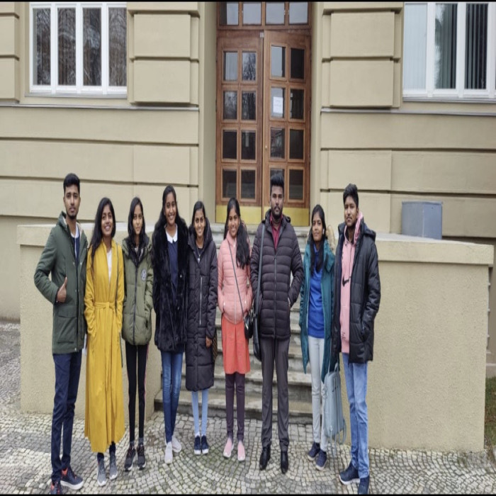 Dr.Raj kumar travel to Abroad